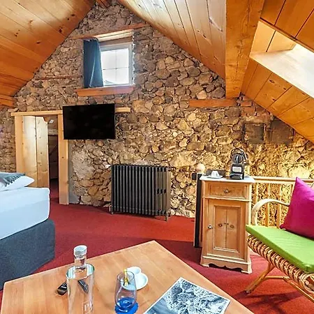 Hotel Piz Mitgel