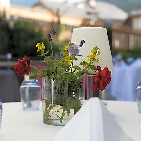 Piz Mitgel Hotel