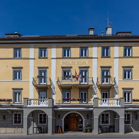 Hotel Piz Mitgel 3*