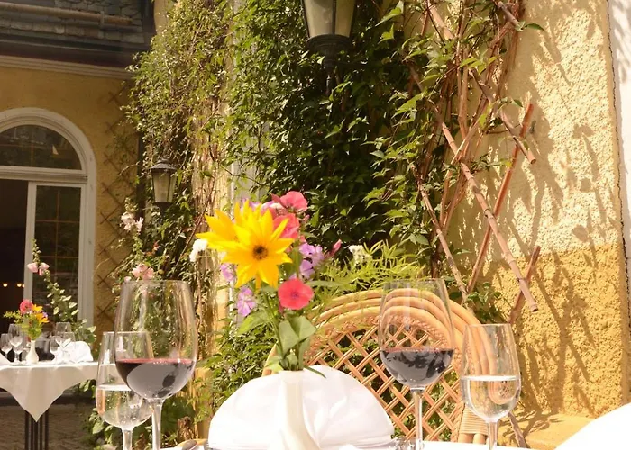 Piz Mitgel Szálloda Savognin