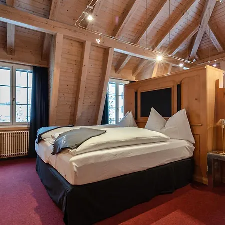 Piz Mitgel Hotel